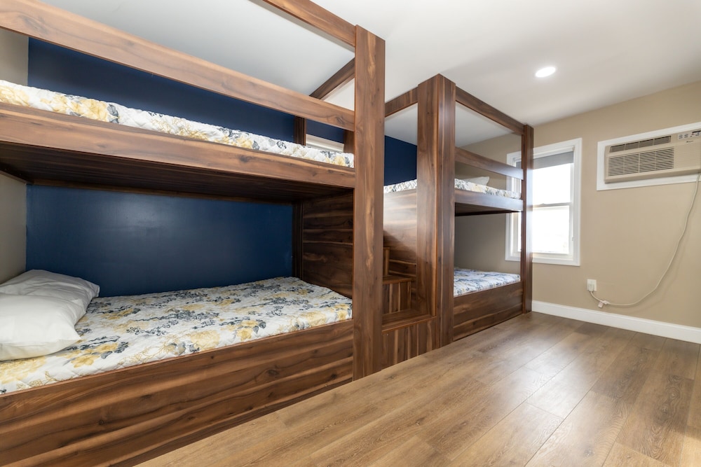 Seaside Sands Inn 27/63