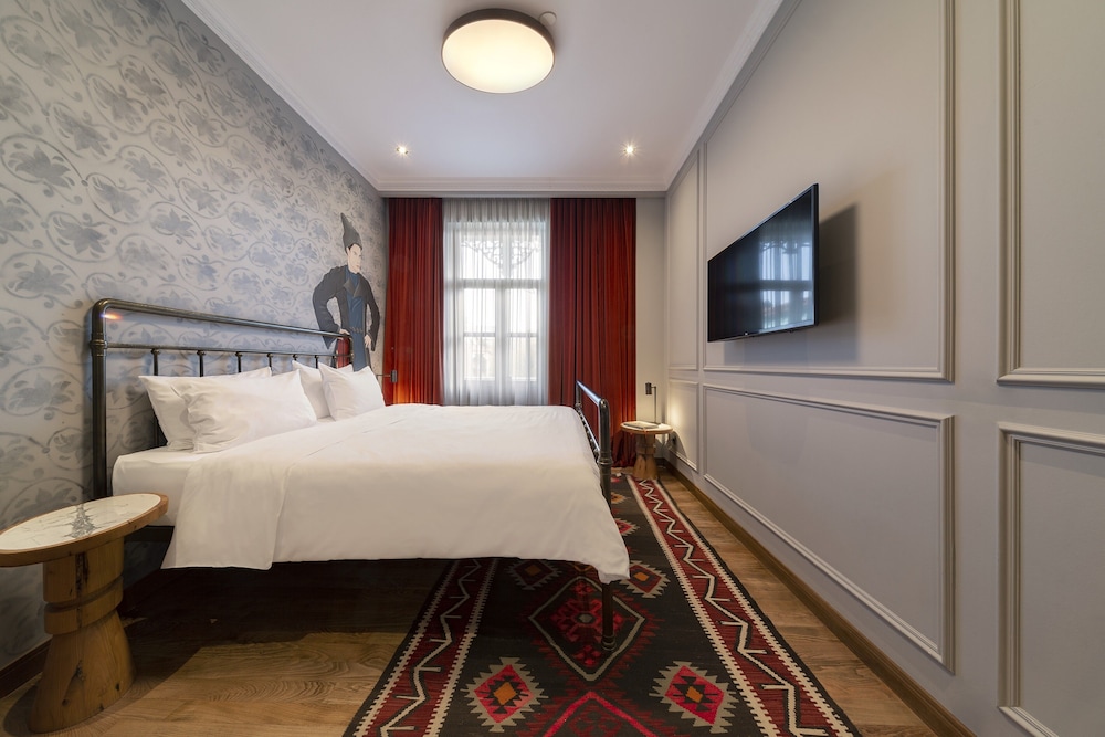 ROOM, QUEEN BED, TERRACE