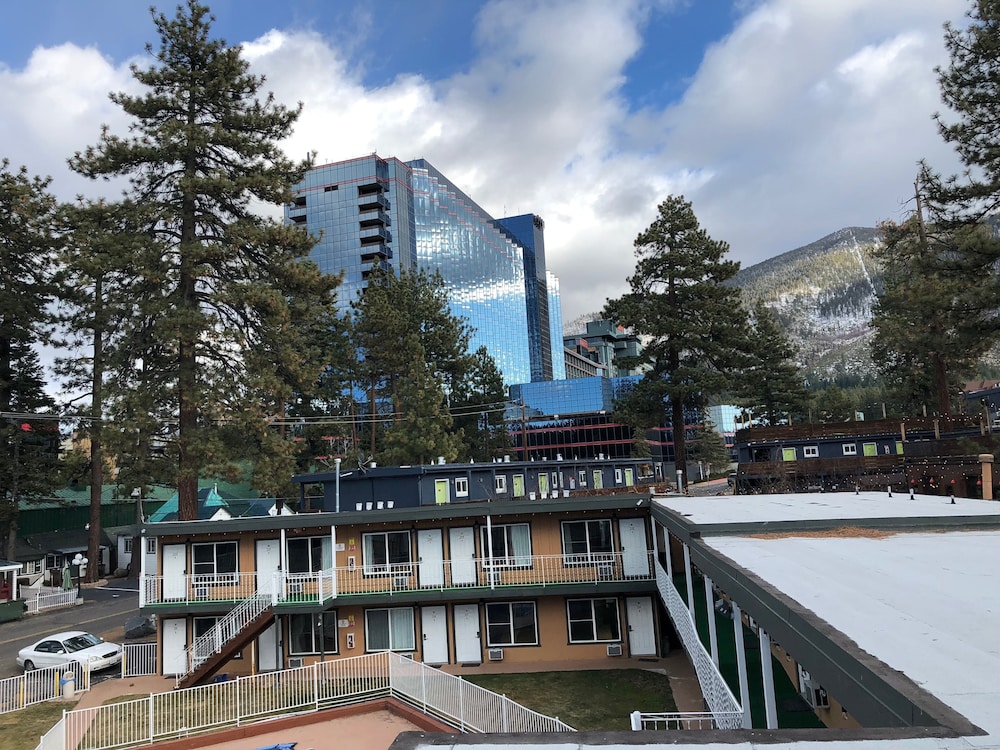 Alpine Inn and Spa 7/33