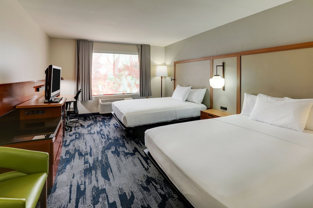Best Western Plus Las Colinas Inn & Suites 26/58
