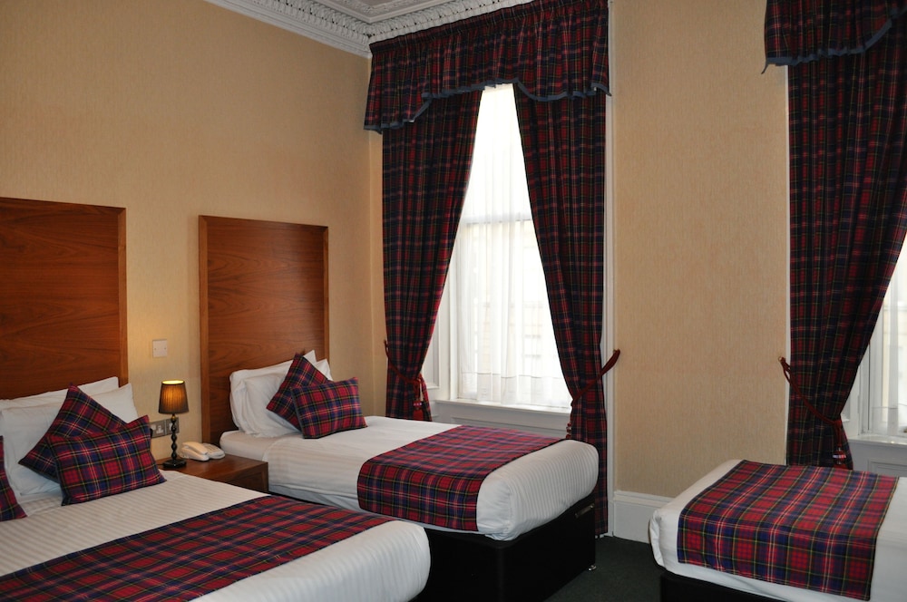 ROOM, TRIPLE