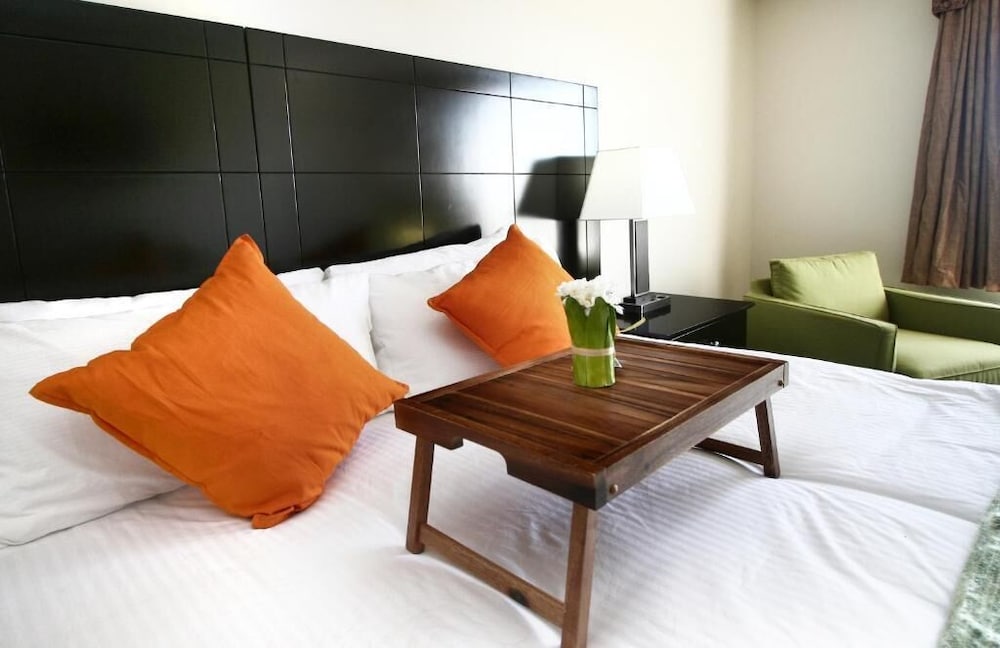 Foxwood Inn & Suites 27/51