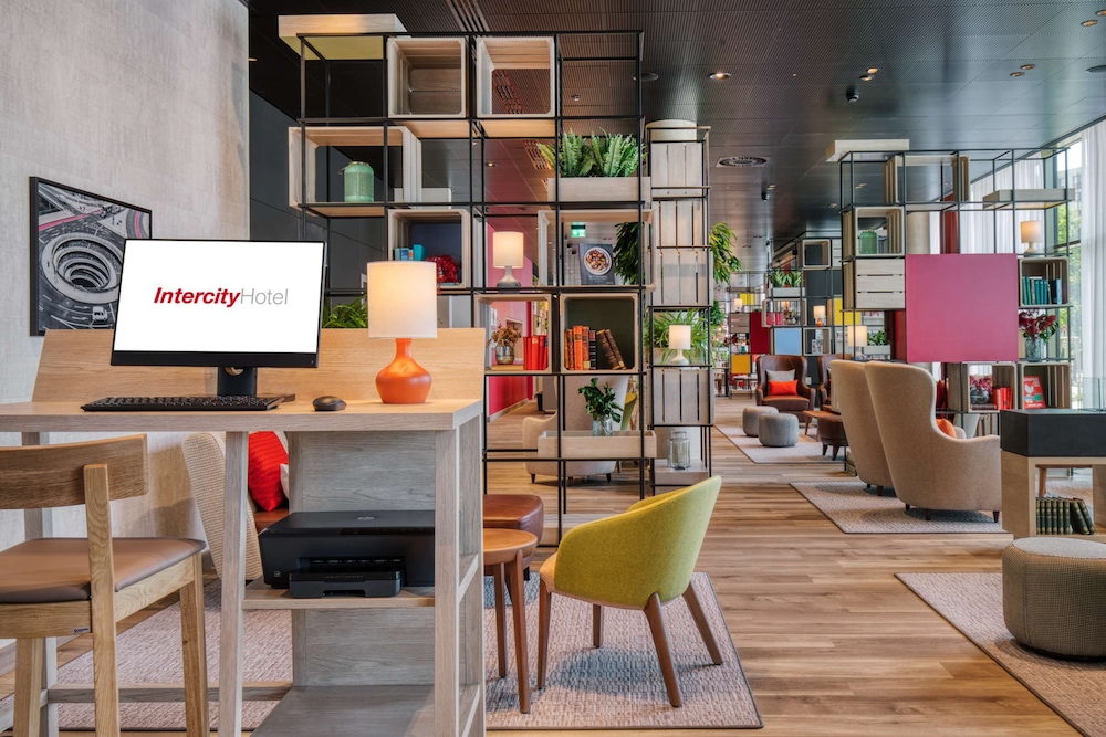 Intercityhotel Saarbrucken 46/50