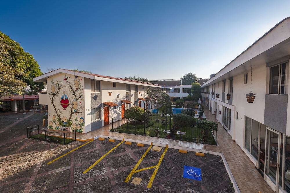 Hotel Isabel 6/65