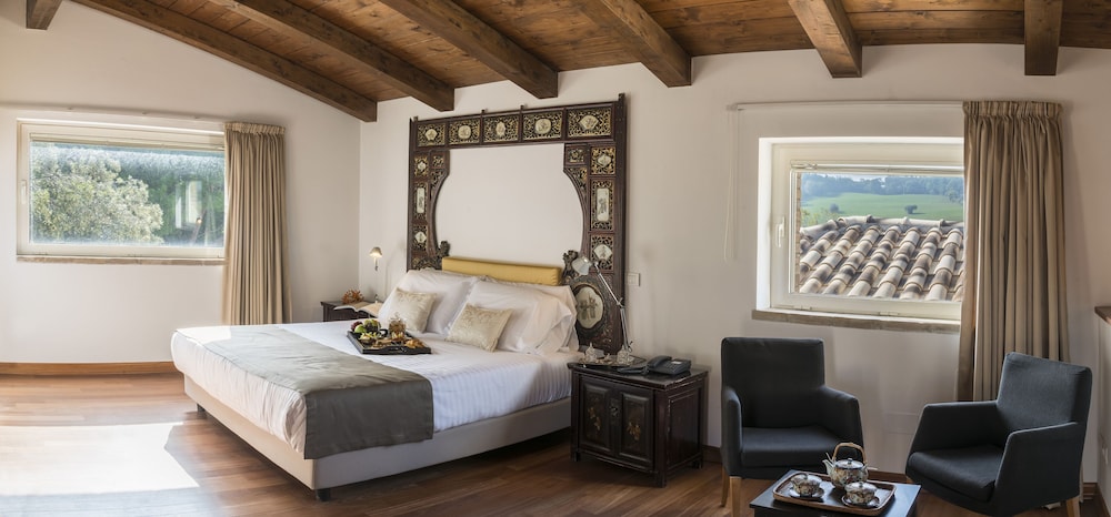 FINIS AFRICAE COUNTRY HOUSE 12/56