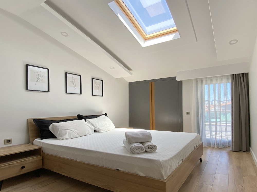 Veranda Suites 7/39