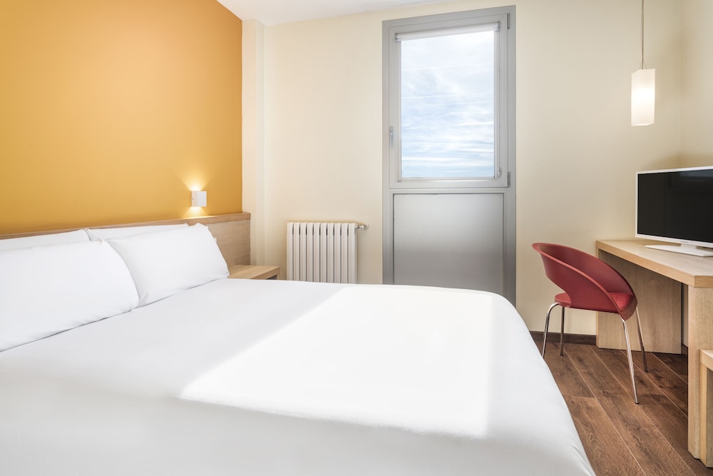 280 Hotel Formerly Premiere Classe Zaragoza 280 21/54