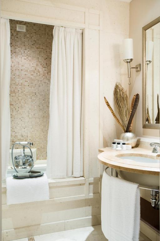 Omnia, Junior Suite، Rose Garden Palace 4/4