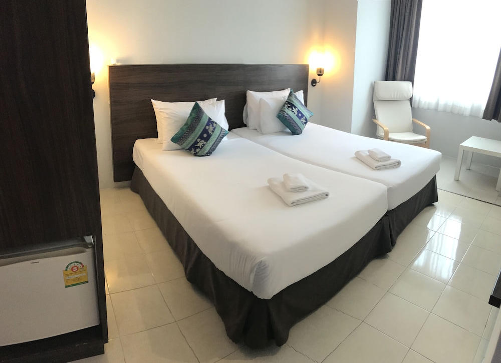SUPERIOR, TWIN BEDS