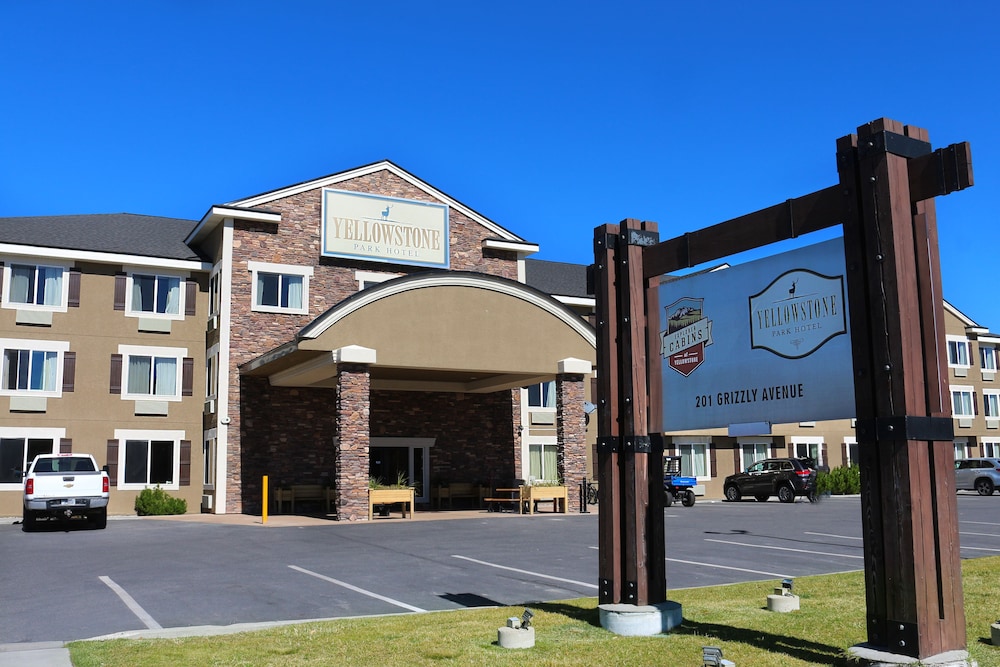 Yellowstone Park Hotel 55/61