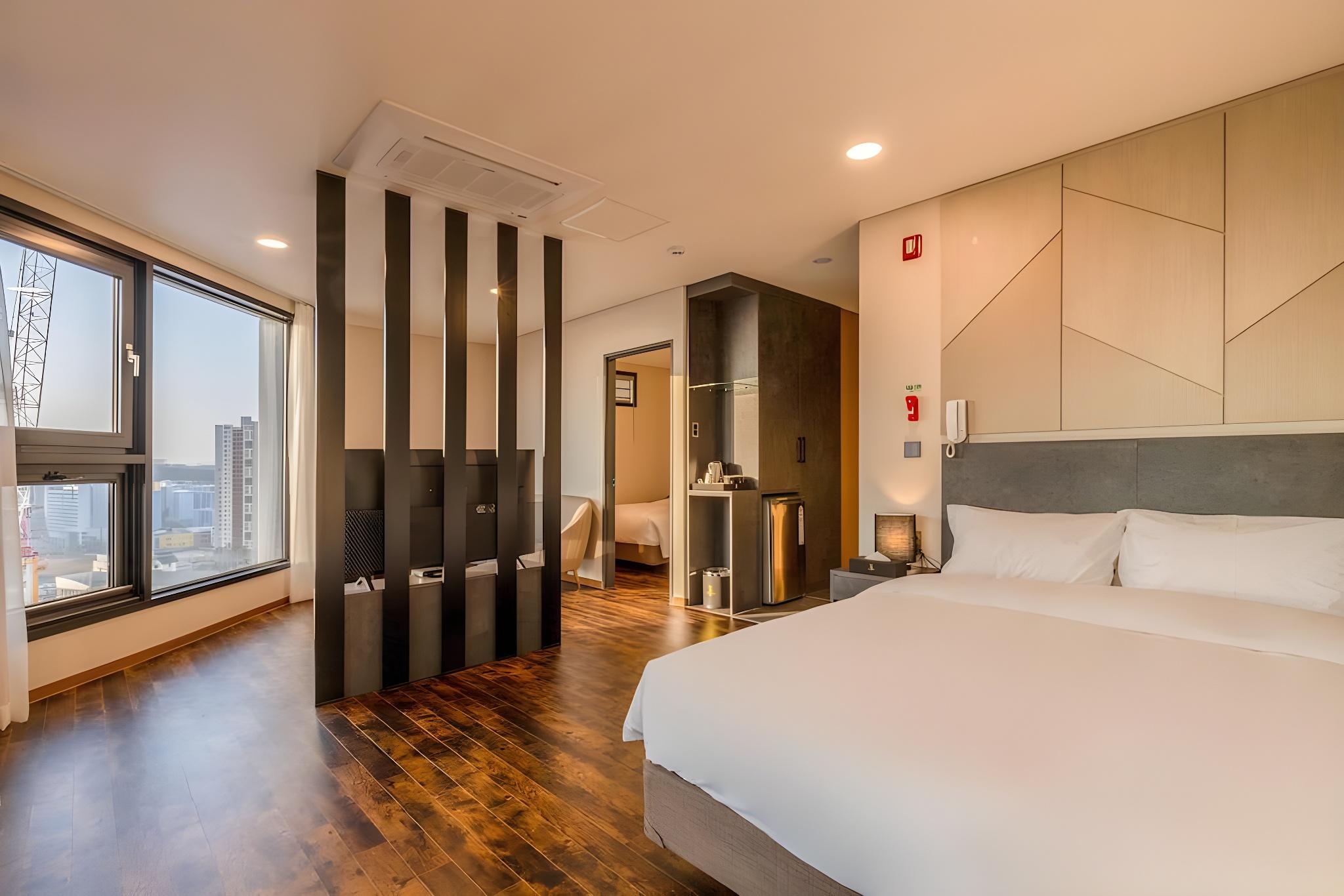 Premium Family Suite