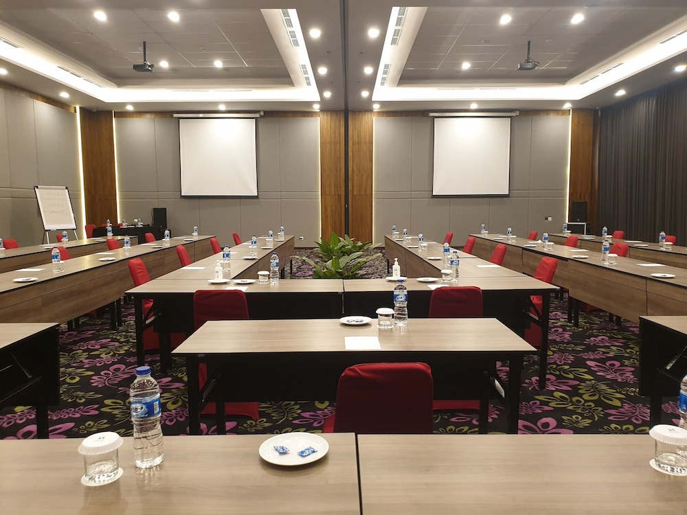 Swiss-Belinn Bogor 49/57