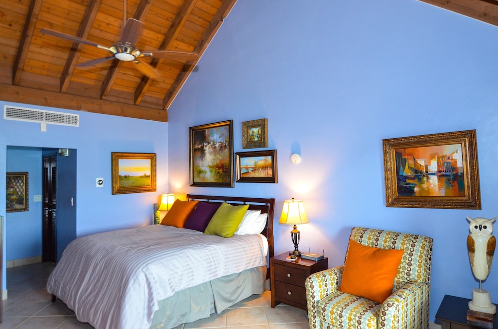 Sapphire Beach Resort 12/50