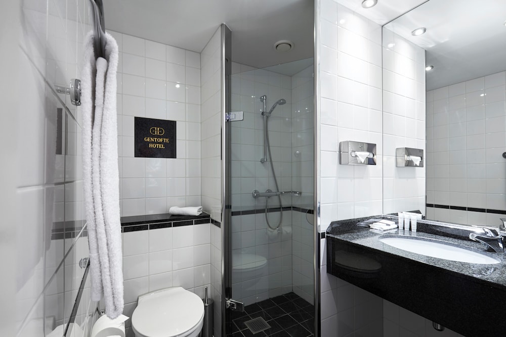 GENTOFTE HOTEL 14/59