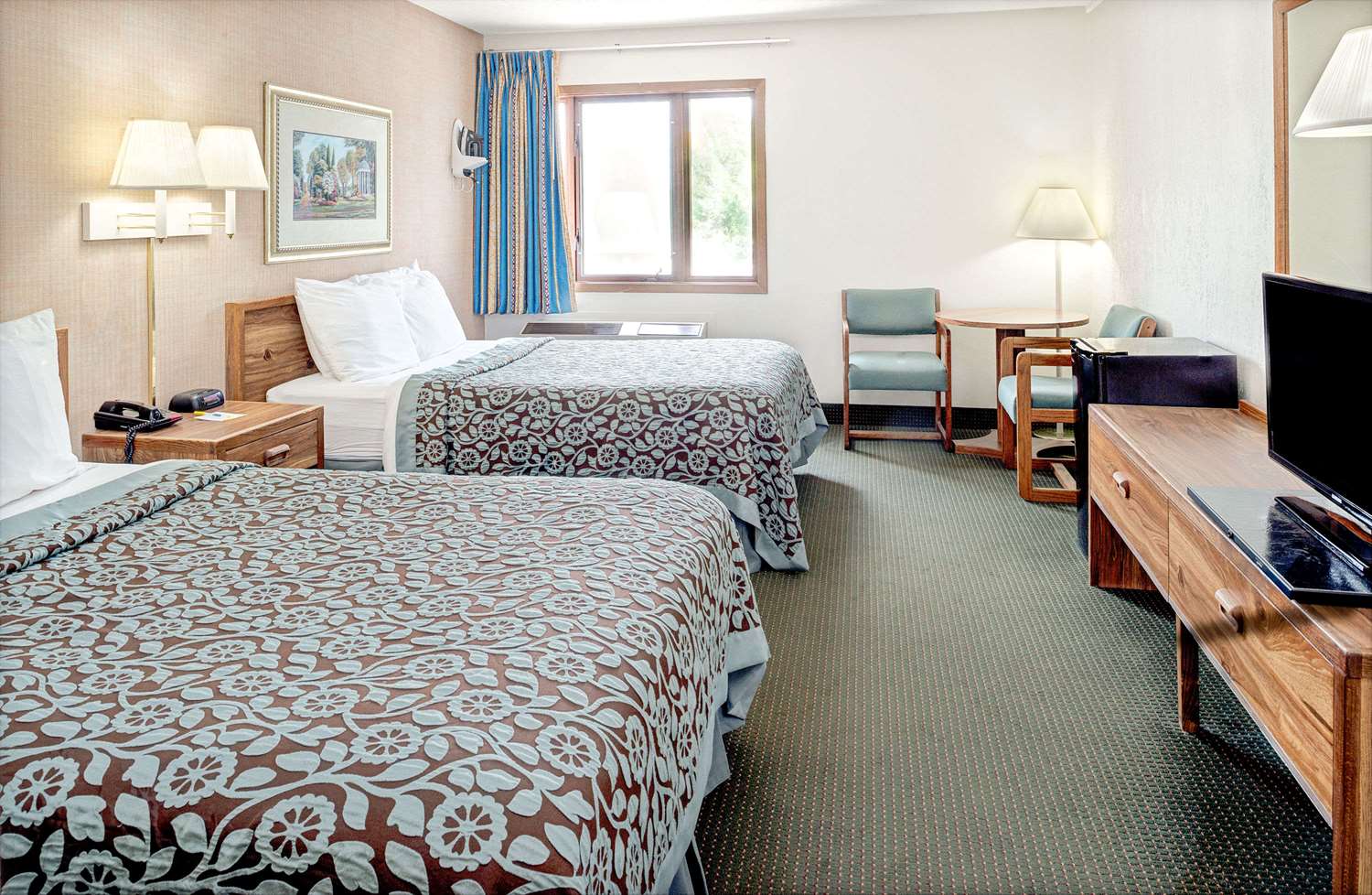 BridgePointe Inn and Suites Council Bluffs 8/29