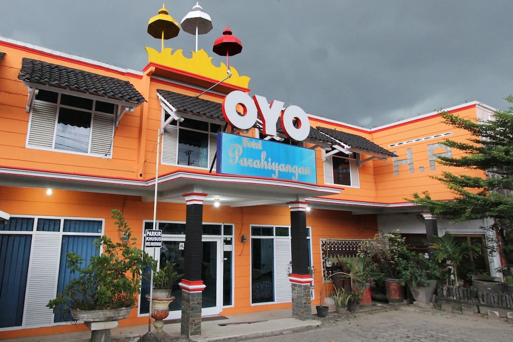 Oyo 434 Hotel Parahiyangan 2/23