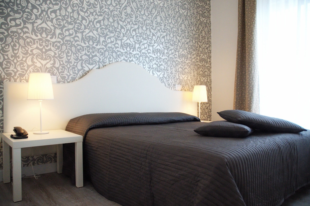 Hotel Sanremo 16/55