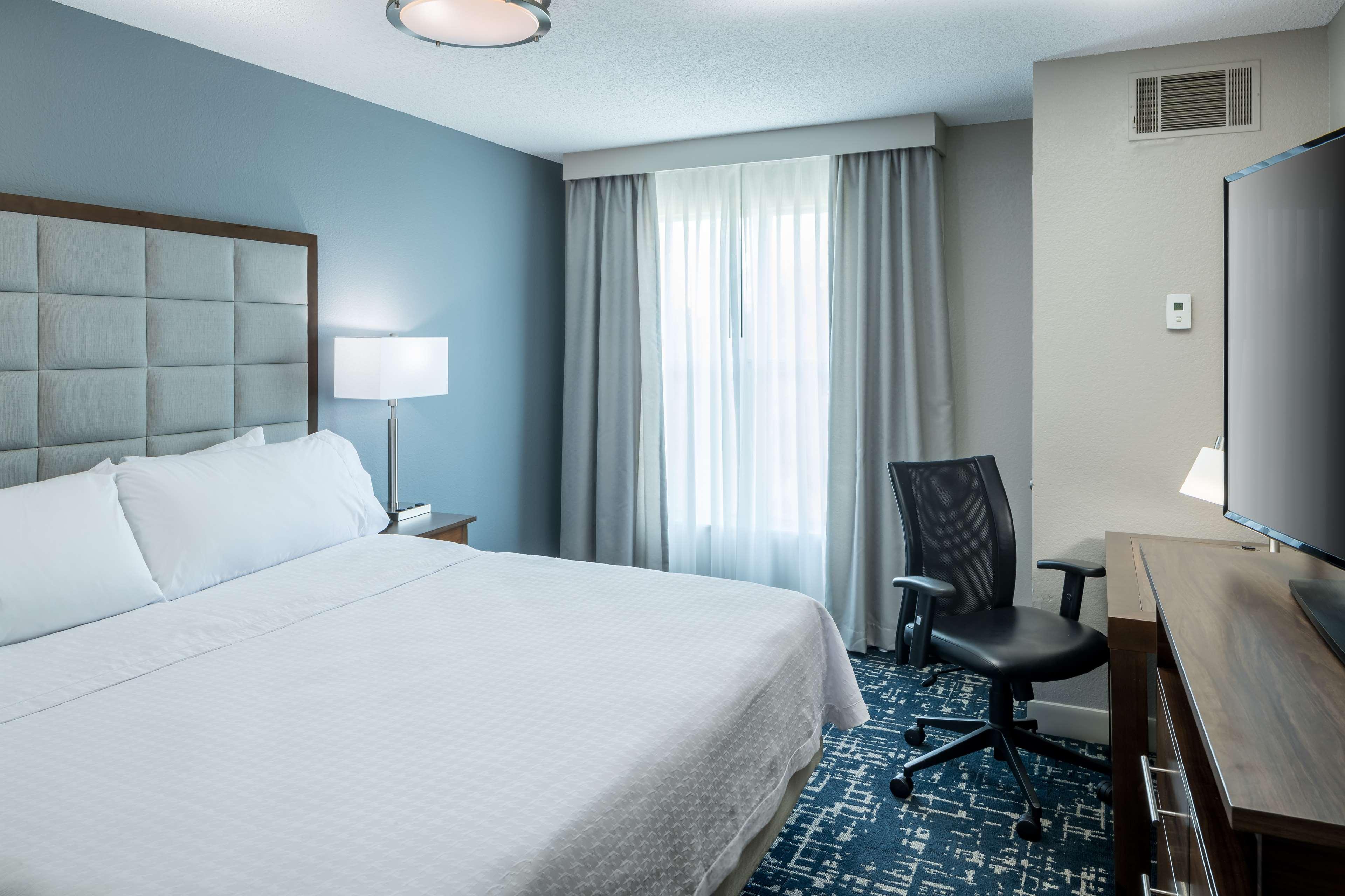 2 BEDROOMS, SUITE, 2 DOUBLE BEDS, KING BED, 2 BATHROOMS