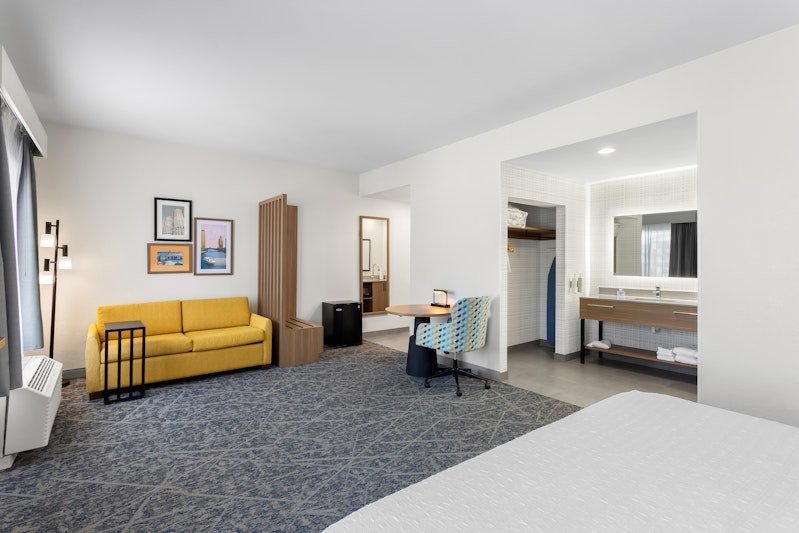 Hampton Inn & Suites Chicago Deer Park 34/44