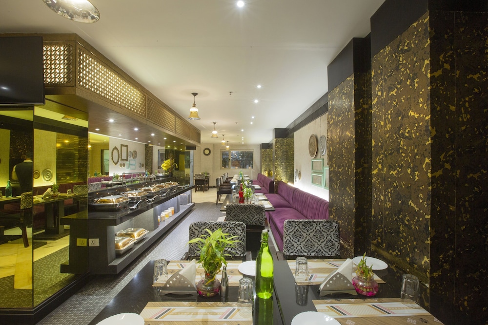 VESTA MAURYA PALACE 5/67