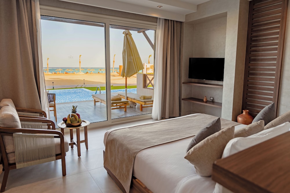 Swim Up, King Bed, Sea Front, Adult Only