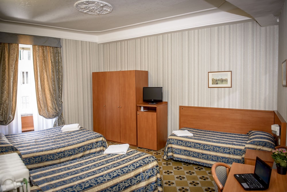 Hotel Emmaus 13/35
