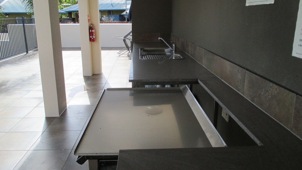 EDGE APARTMENTS CAIRNS 32/75