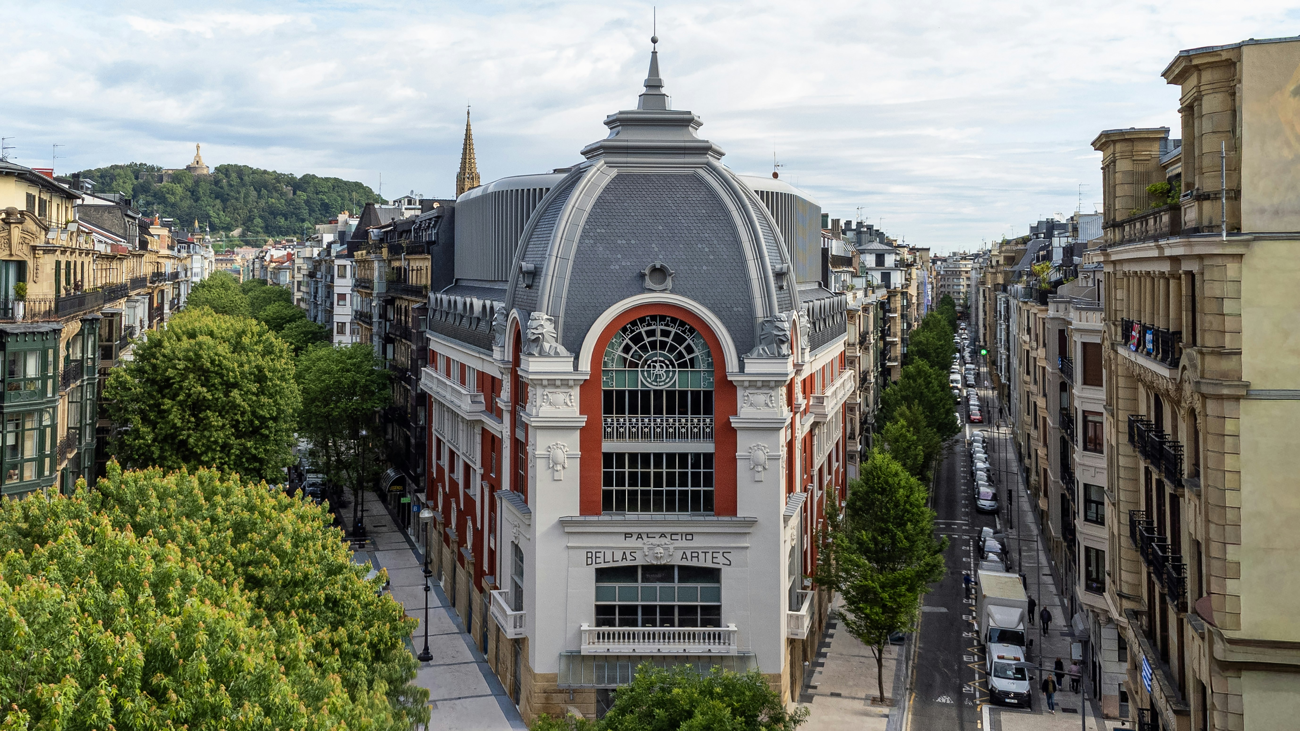 Hotel Palacio Bellas Artes San Sebastian, Curio Collection by Hilton 21/22