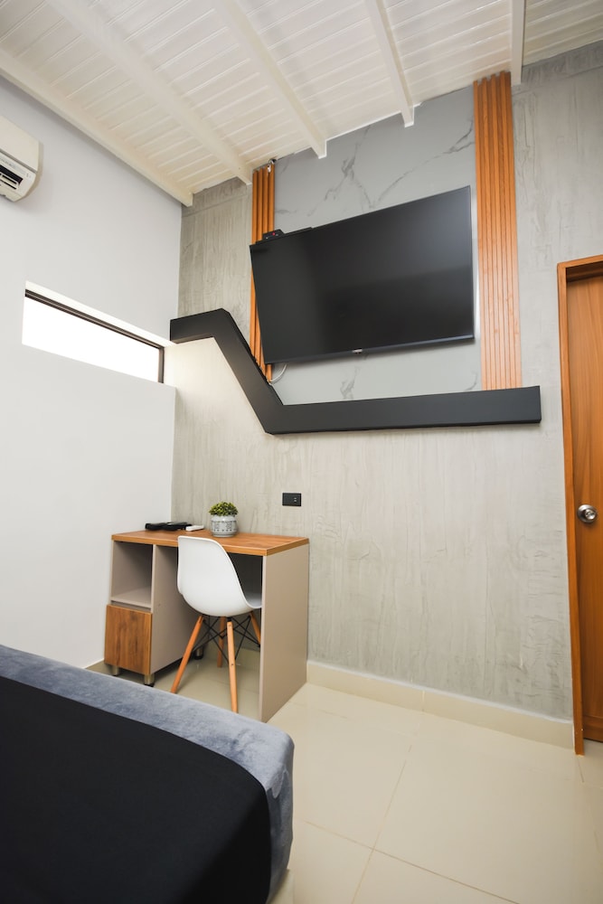 Naiot Hotel Boutique 20/38
