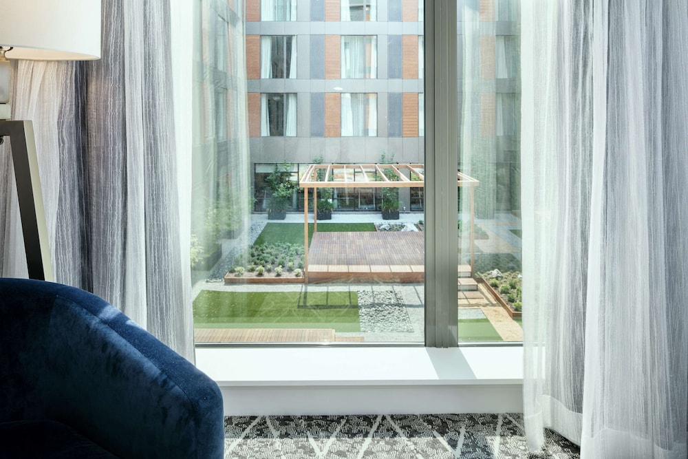 Hilton Garden Inn Seattle Bellevue Downtown in BELLEVUE - WA