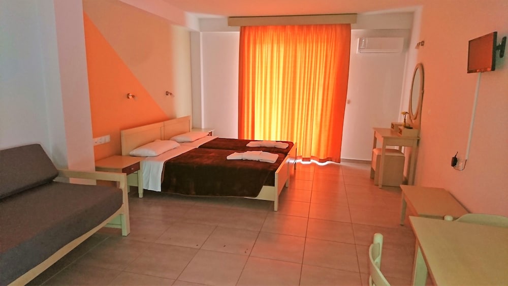 Christakis Hotel 34/50