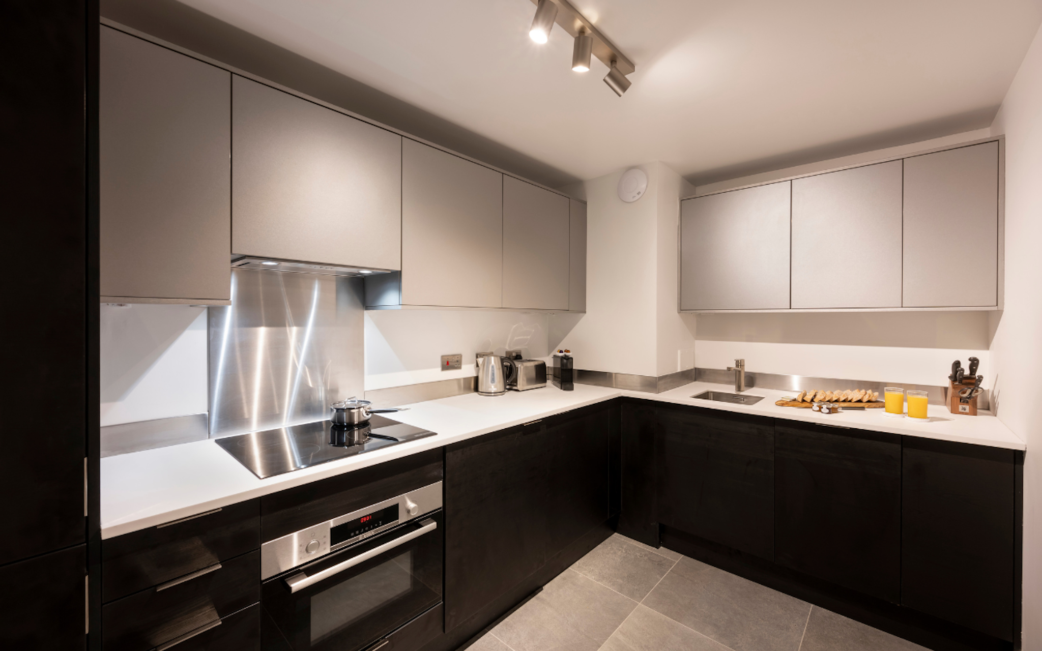 Tower Residences by Blue Orchid 31/32