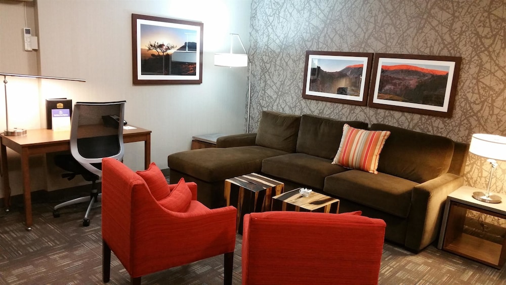 Best Western Plus Cottontree Inn 24/34