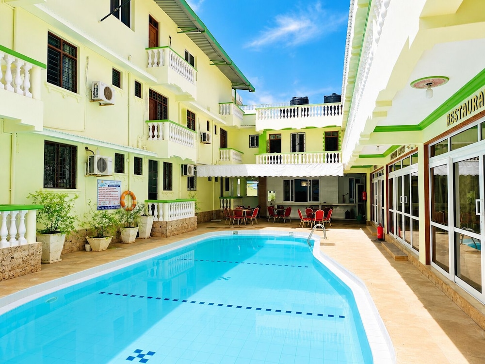 Prestige Leisure Hotel 23/50