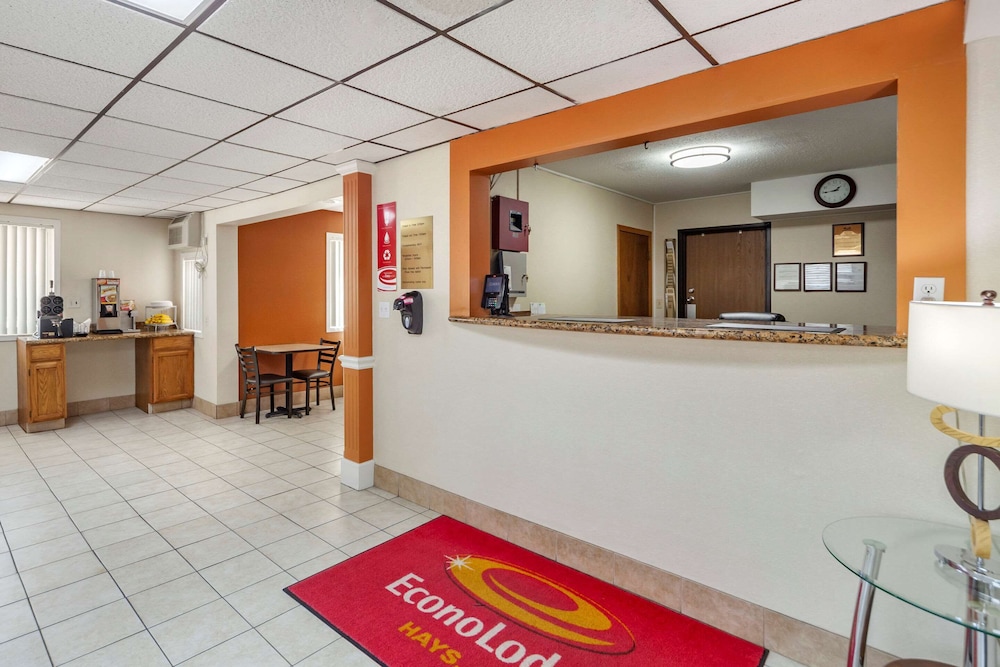 Econo Lodge Hays I-70 5/54