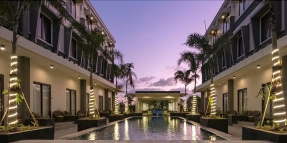 ILLIRA Lite Hotel Praya 56/59