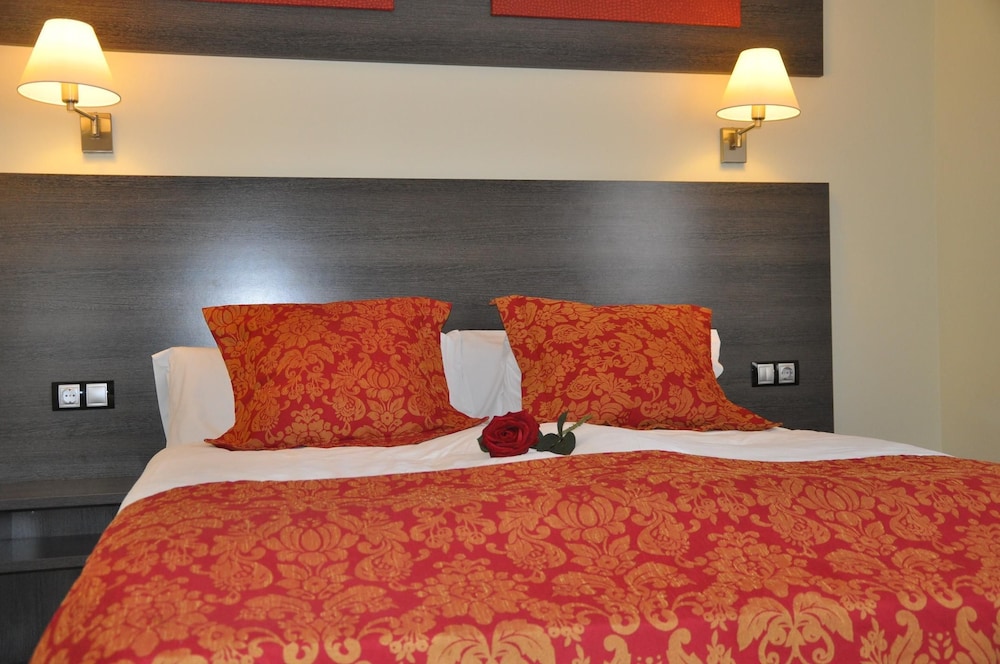 Casablanca Suites Apartments - Adults Only 4/24