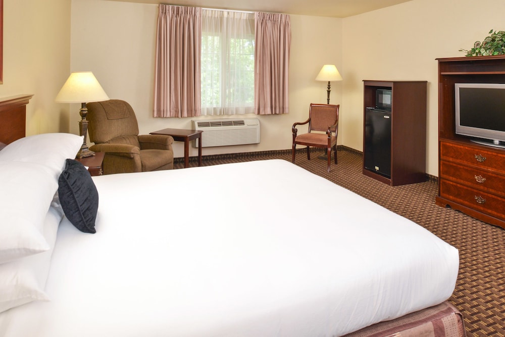 Comfort Inn & Suites Susanville CA 3/24