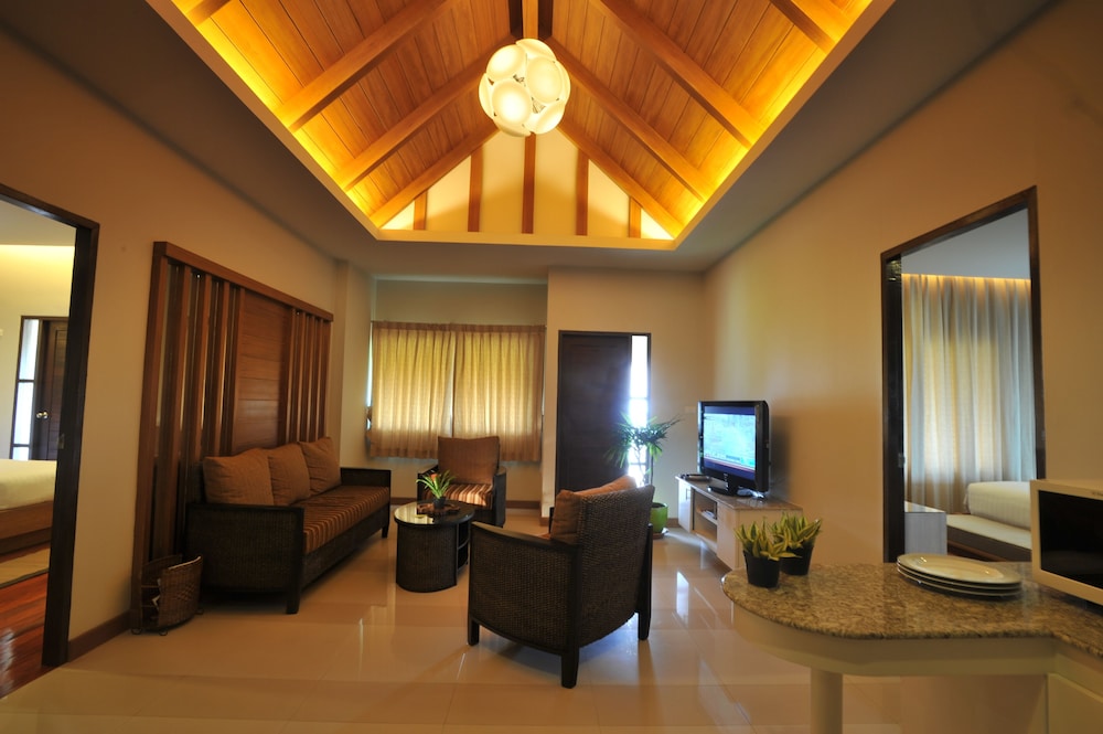 The Charm Boutique Resort & Hotel 28/46