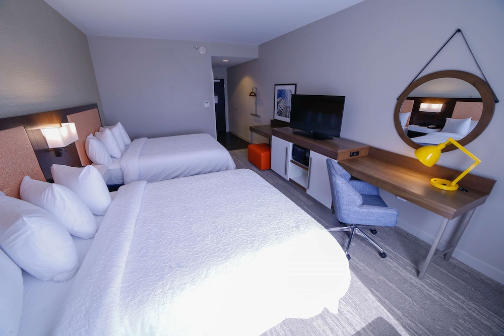 Hampton Inn Suites Forest City Nc 12/43