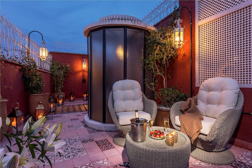 RIAD KARMELA PRINCESSE 38/62
