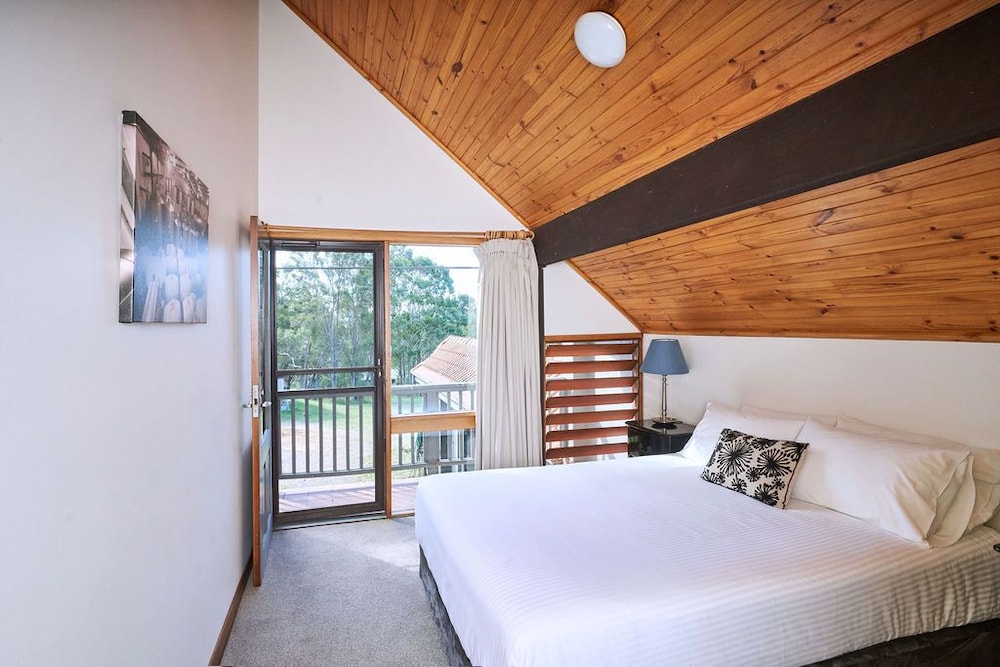 Wandin Valley Estate 12/37