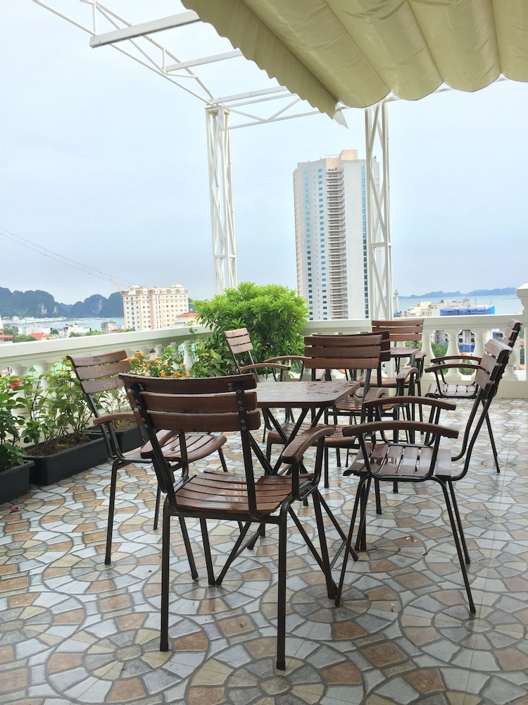 Halong Diamond Hotel 34/42