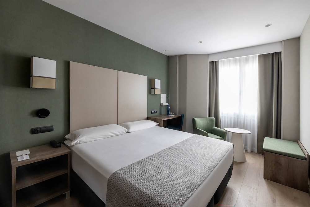 Catalonia Albeniz Hotel 23/55
