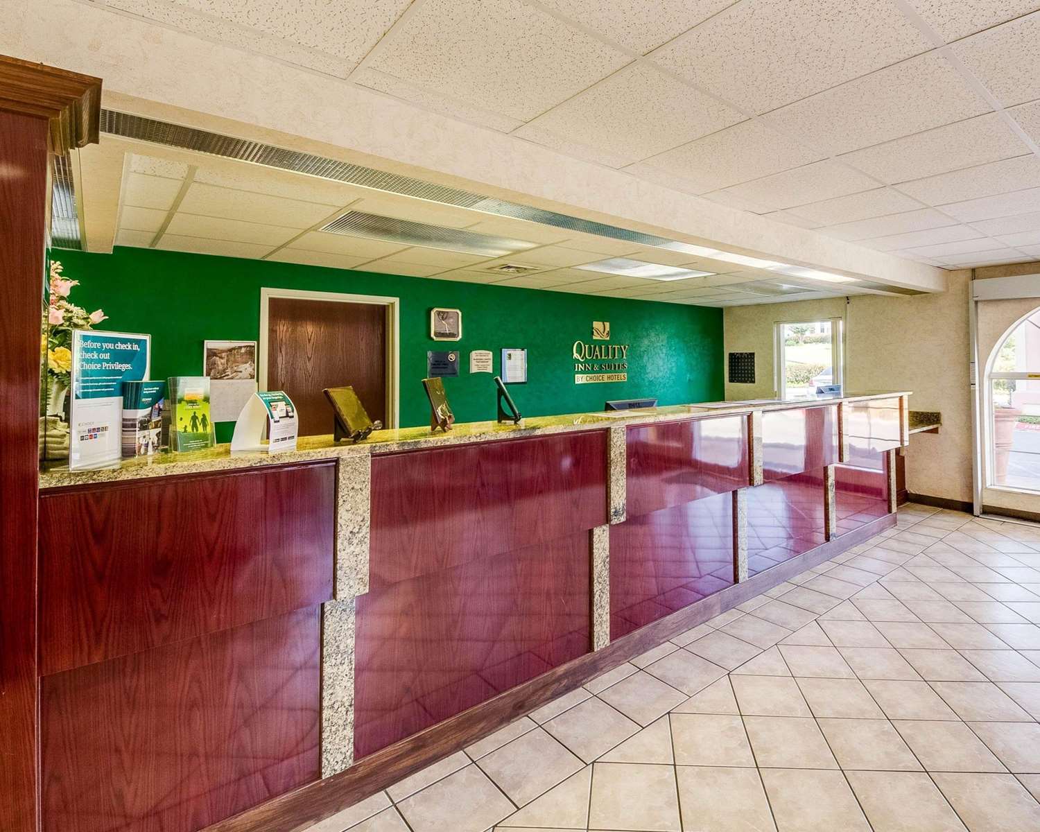 Quality Inn & Suites Kerville, TX 8/41