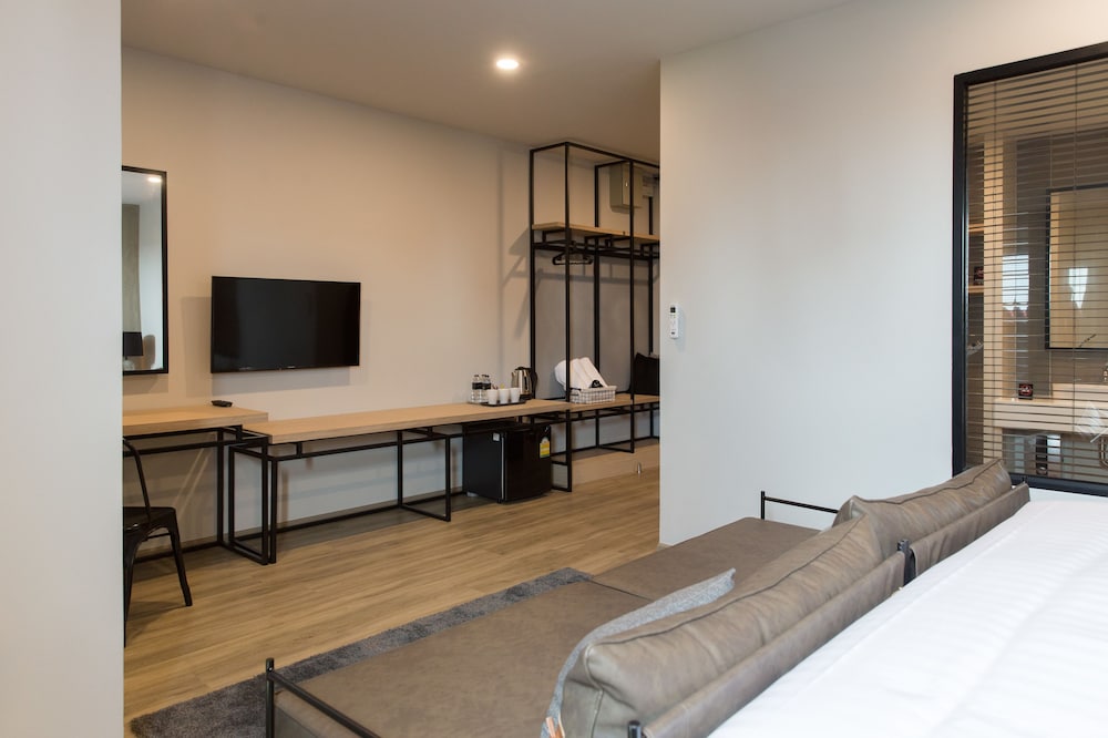 The Journey Hotel Bangna 25/60