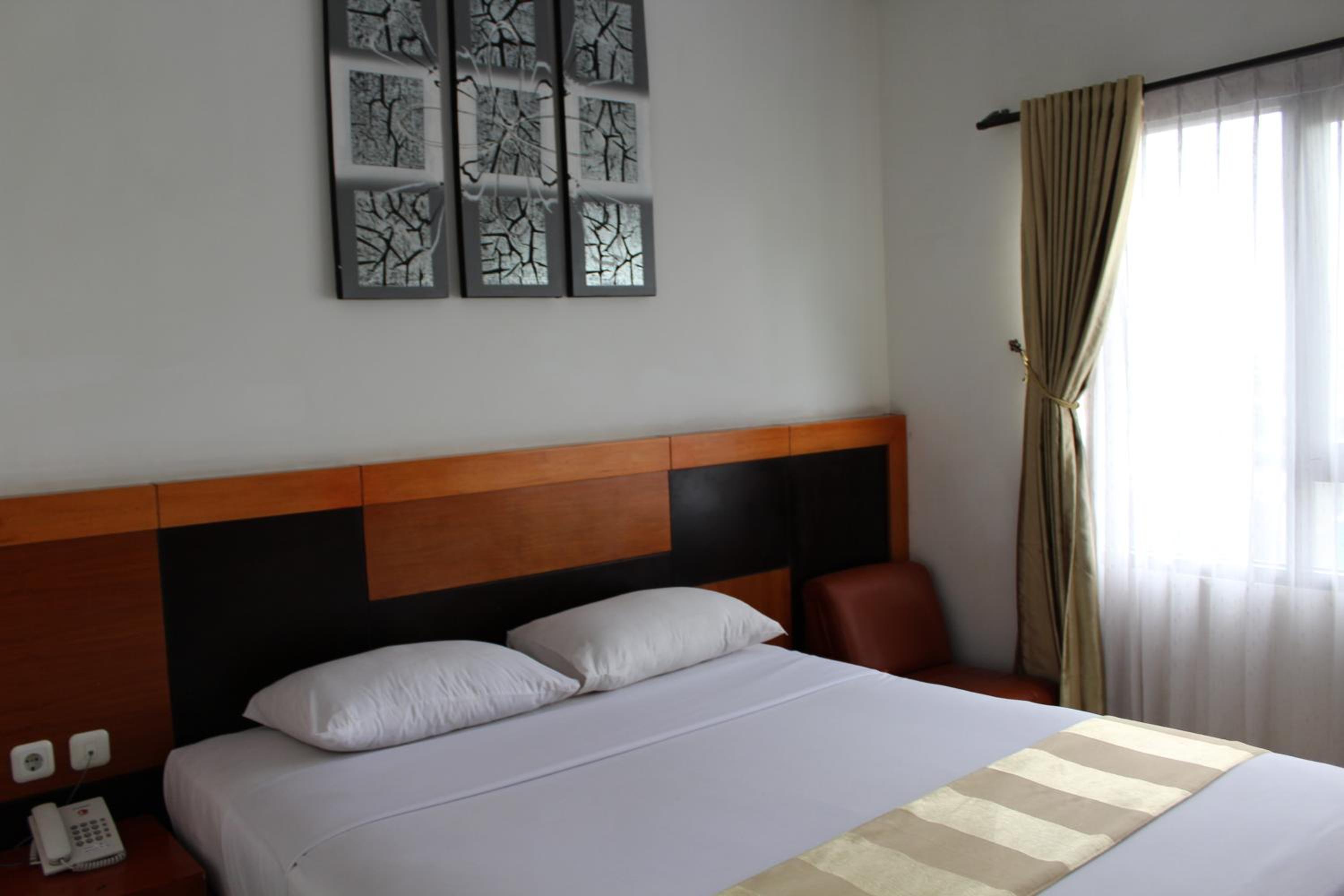 Hotel Grand Karawang Indah 8/50