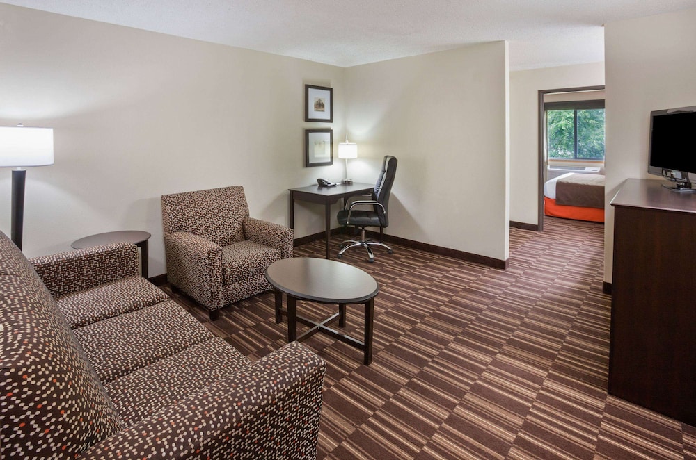 Americinn By Wyndham Sartell 14/32