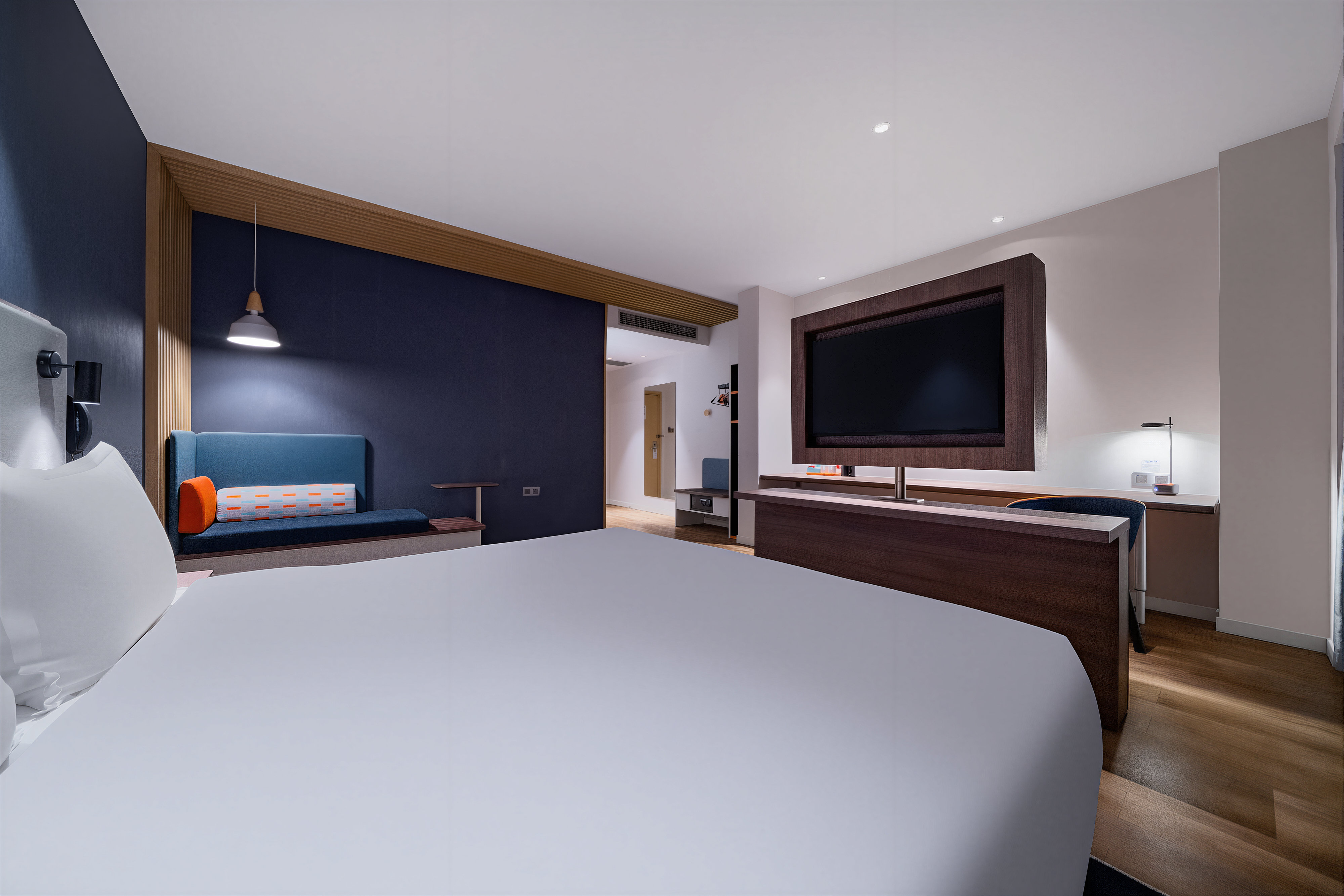Holiday Inn Express Pengzhou Downtown 35/71