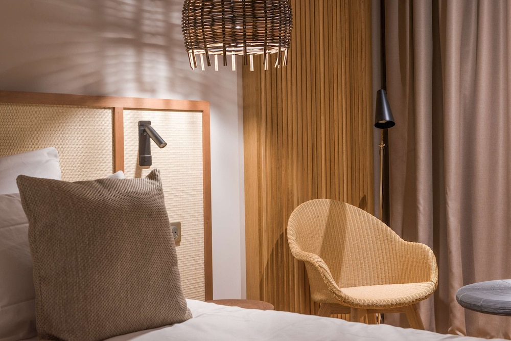 Golden Tulip Porto Vecchio 30/81